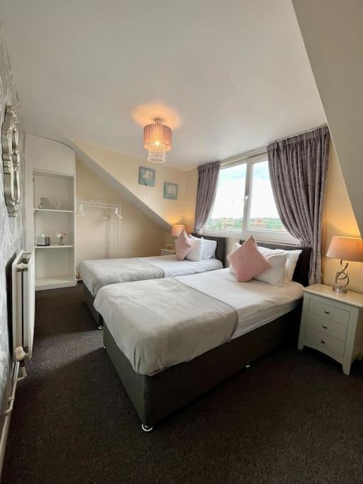 Scoresby Escape - Whitby Holiday Home Esterno foto