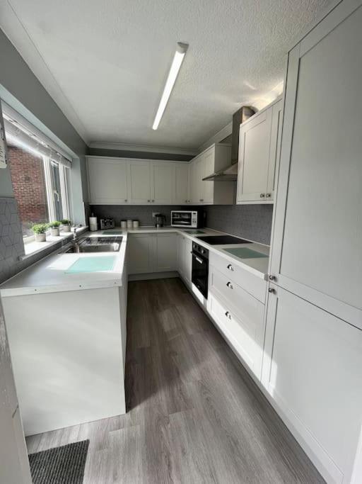 Scoresby Escape - Whitby Holiday Home Esterno foto